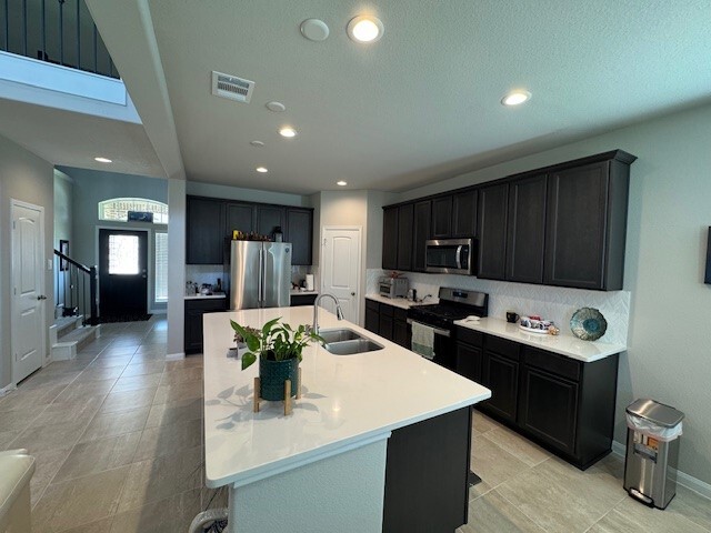 Building Photo - 65 Carmel Dr