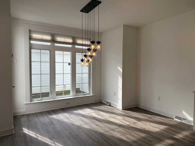 Building Photo - 205 Hoke Farm Way