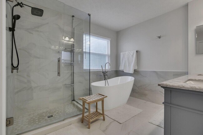 Building Photo - 5920 Triplett Square