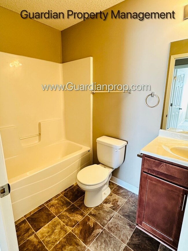 Building Photo - 9909 Vera Cruz Ln