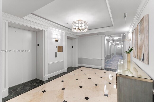 Building Photo - 3350 SW 27th Ave