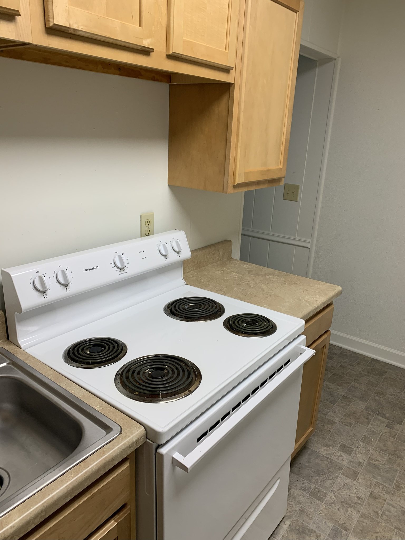 Building Photo - 140 N Canal St