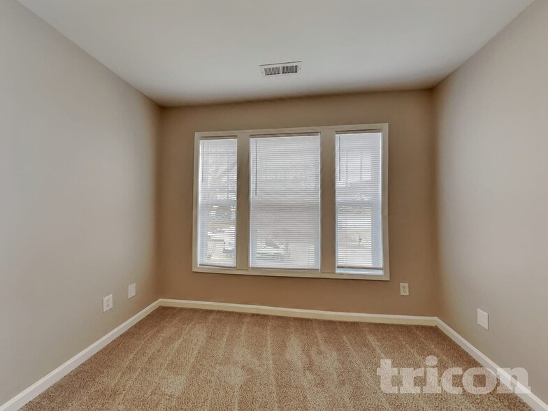 Building Photo - 1029 Steelhorse Dr