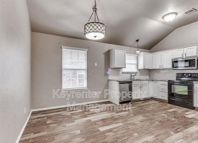 Building Photo - 517 Cherokee Gate Dr