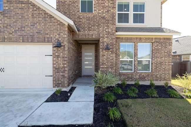 Building Photo - 1648 Tinnen House St