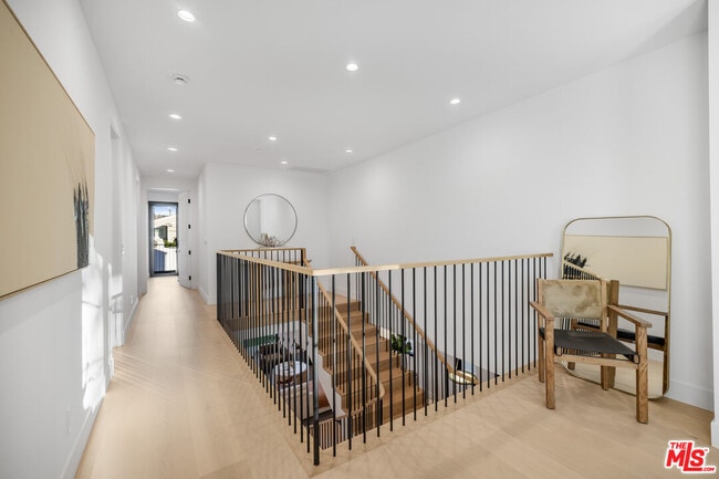 Building Photo - 4256 Camellia Ave