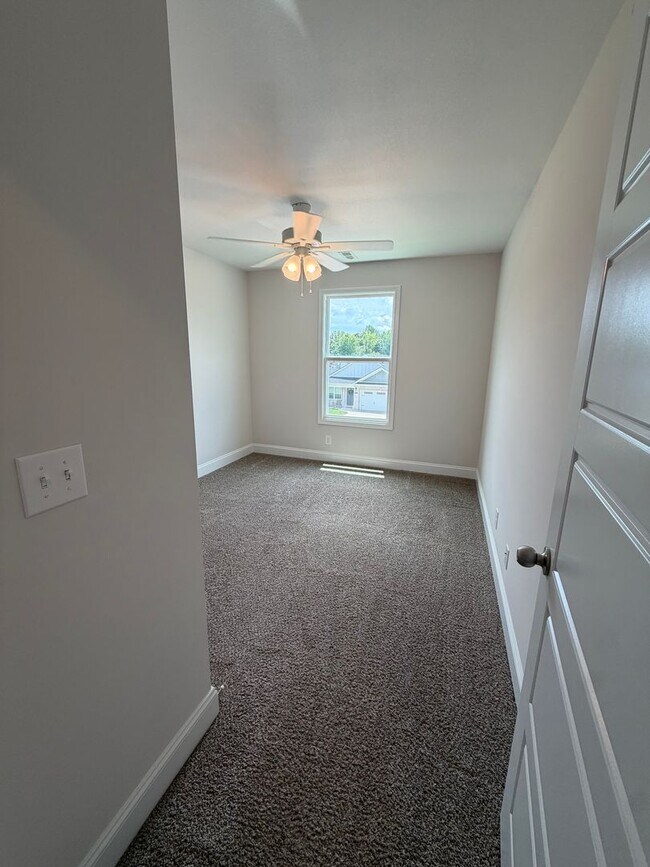 Building Photo - 2636 Rafiki Dr