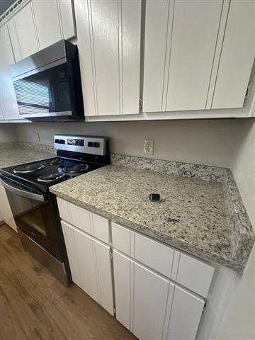 Building Photo - 441 Signal Hill Ct N