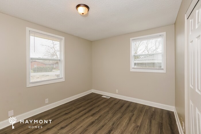Building Photo - 3412 Durrett Dr