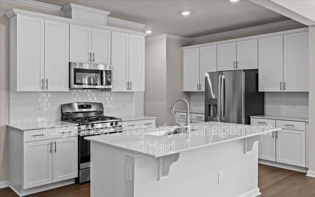 Building Photo - 1288 Maple Br Cir