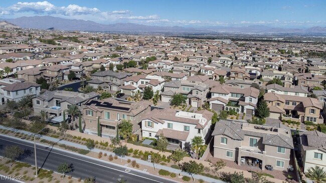 Building Photo - 367 Pollino Peaks St