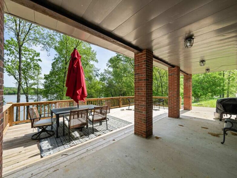 Building Photo - 81 Beech Point Dr