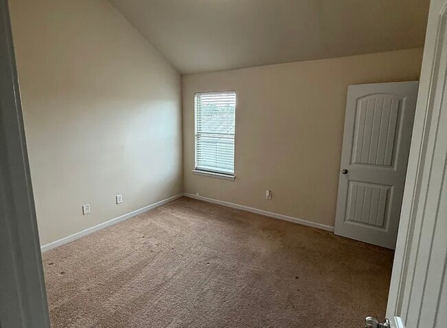 Building Photo - 5881 San Gabriel Ln