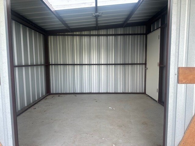 Building Photo - 501 Hobbs Ave