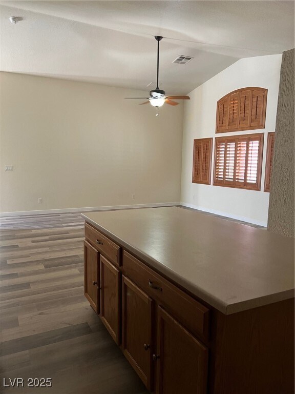 Building Photo - 512 W Bright Lights Ave