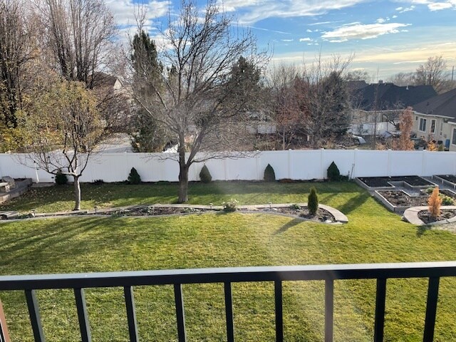 Back Yard - 3911 W Monson Pl