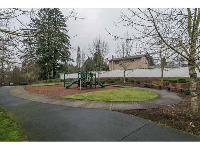 Building Photo - 5613 NE Canard Dr