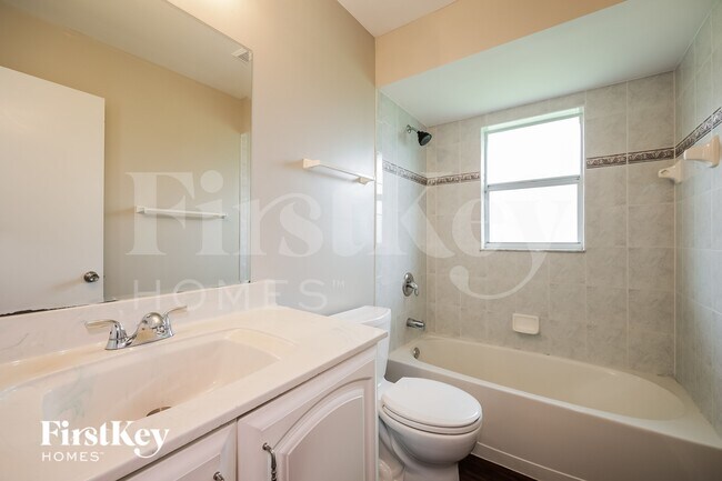 Building Photo - 23504 Avacado Ave