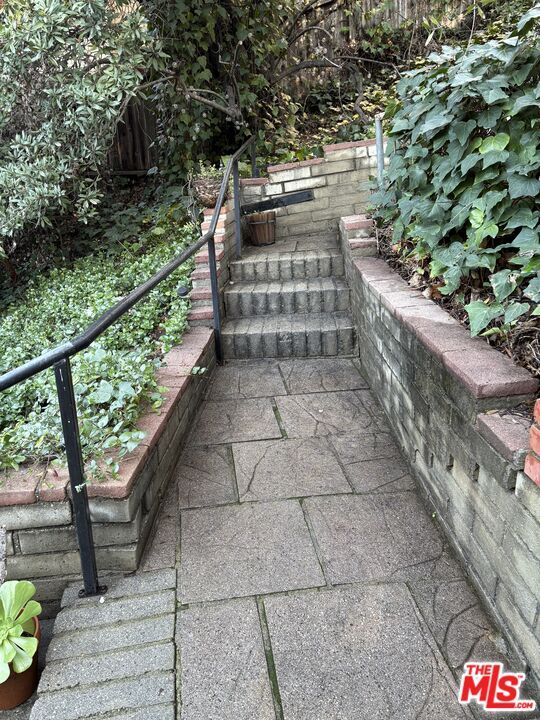 Building Photo - 15237 Del Gado Dr