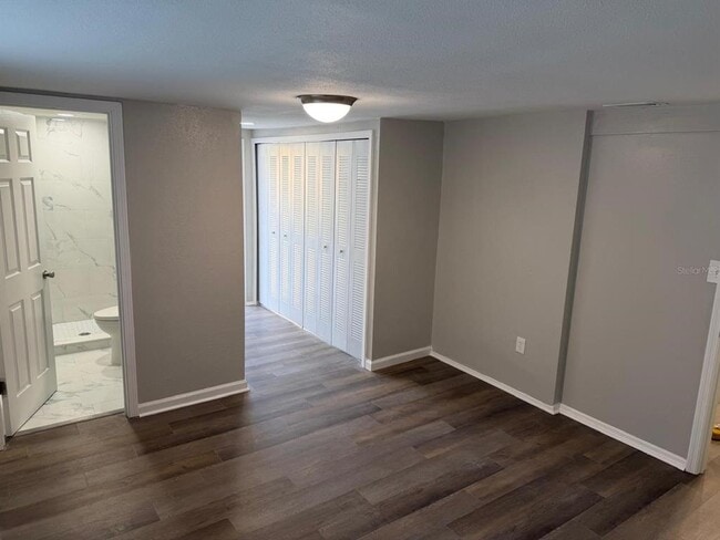 Building Photo - 5651 Canosa Dr