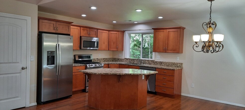 Building Photo - 1710 Sapphire Trail