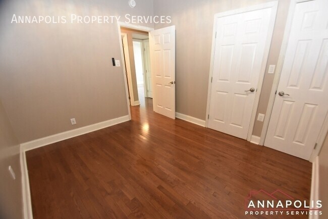Building Photo - 1195A Bayview Vista-