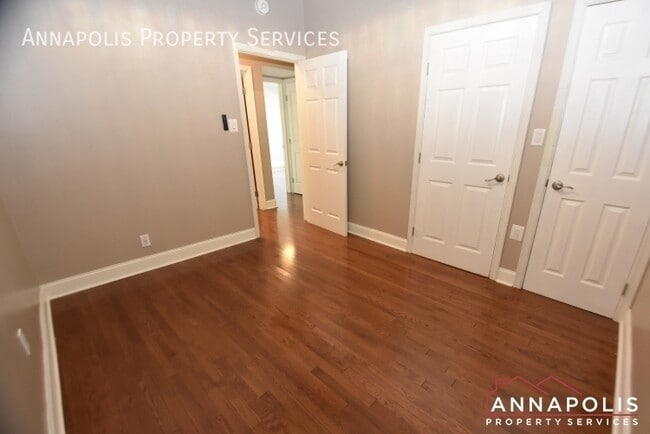 Building Photo - 1195A Bayview Vista