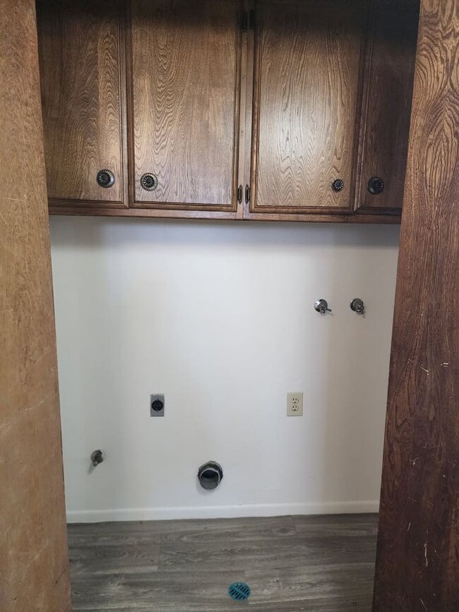 Building Photo - 5101 Appleblossom Dr