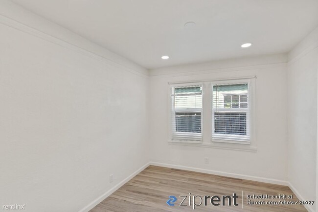 Building Photo - 2 br, 1 bath 4plex - 2929 Sacramento St, B...