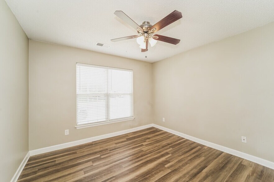 Building Photo - 3441 Braden Dr