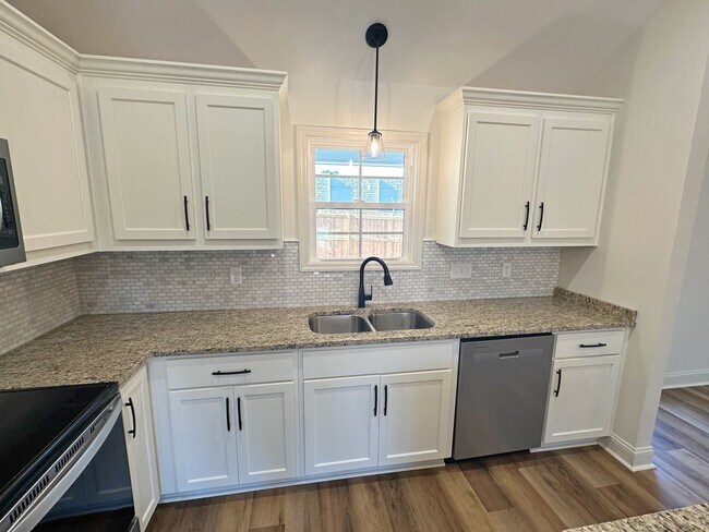 Building Photo - 4275 Ginger Trail