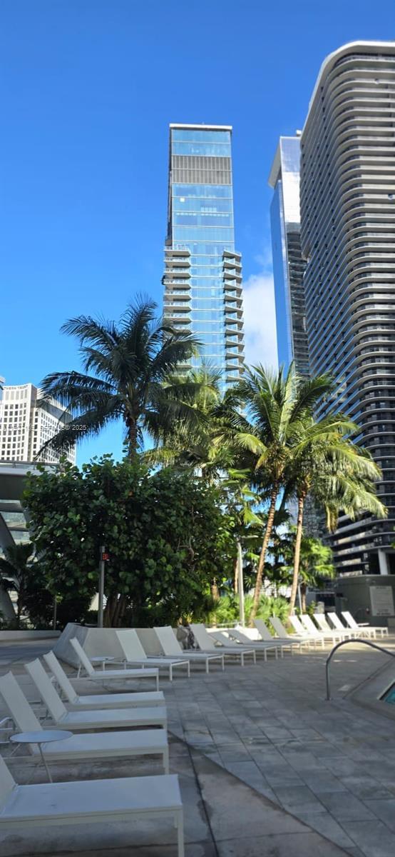 Building Photo - 88 SW 7th St