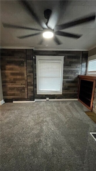 Building Photo - 247 Cedar Ave