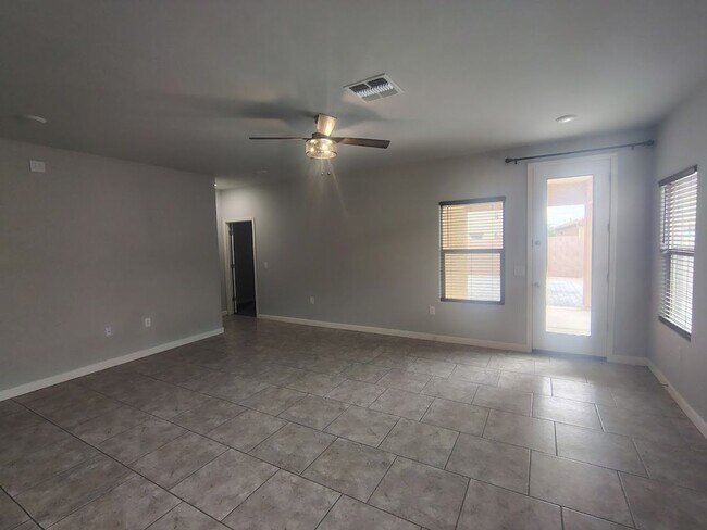 Building Photo - 10075 N Sand Sage Trail