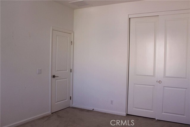 Building Photo - 177 Frontier