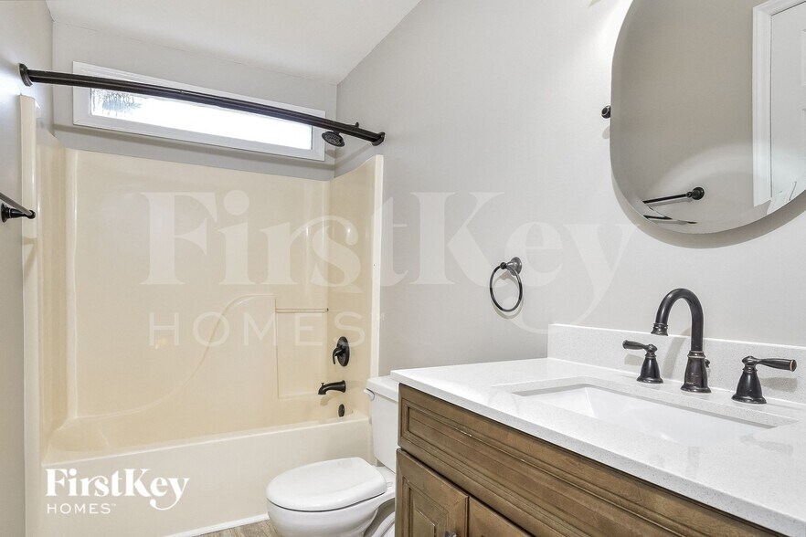 Building Photo - 6980 Avenbury Cir