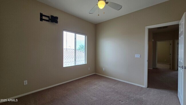 Building Photo - 6091 S 257th Dr