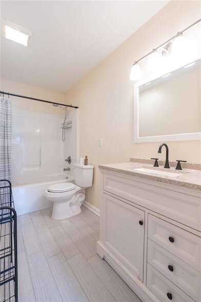 Building Photo - 3528 Chester St