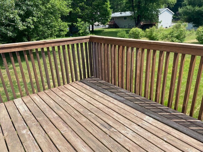 Building Photo - 4407-4409 Forest Valley Rd