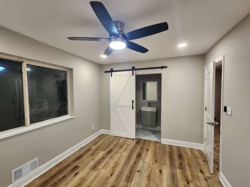 Building Photo - 0 W Lake Ave NW