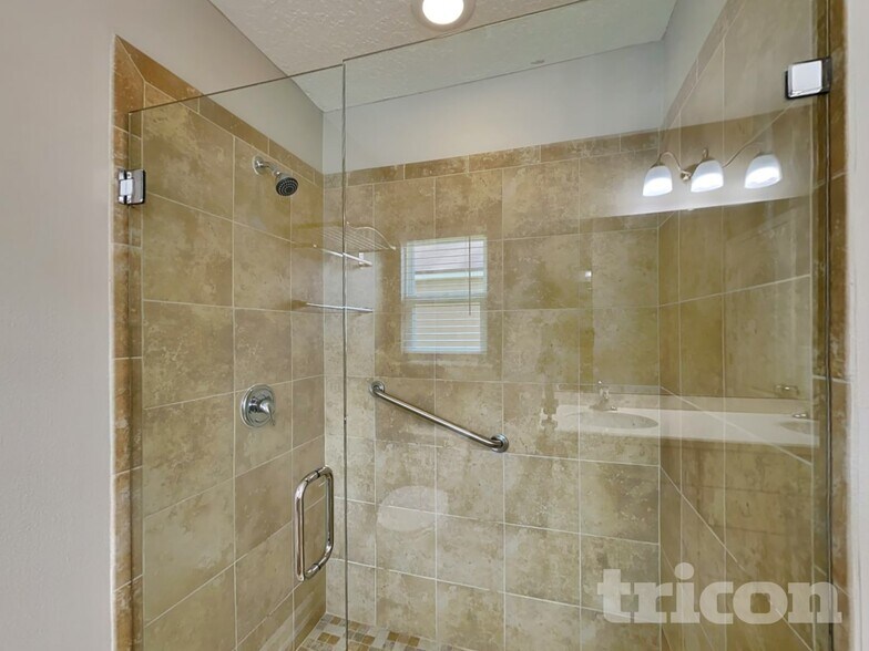 Building Photo - 414 Samara Lakes Pkwy