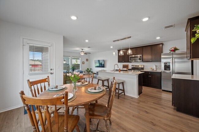 Building Photo - 7317 Sparkling Light Dr