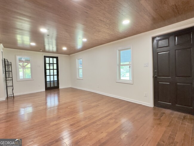 Building Photo - 242 Dry Valley Rd