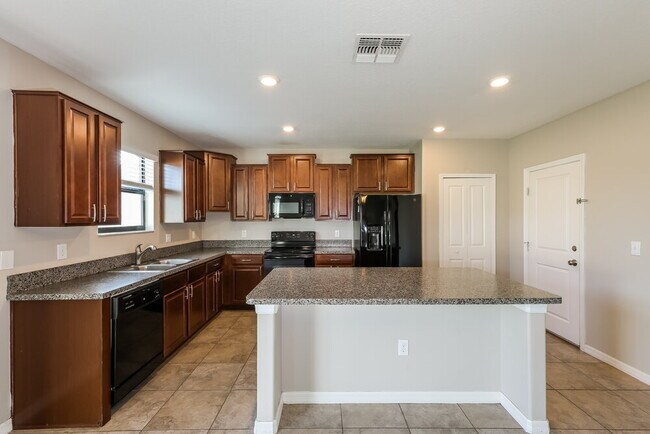 Building Photo - 7104 Ozello Trail Ave