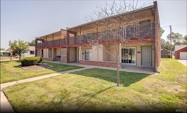 Building Photo - 702 S Lincoln Ave