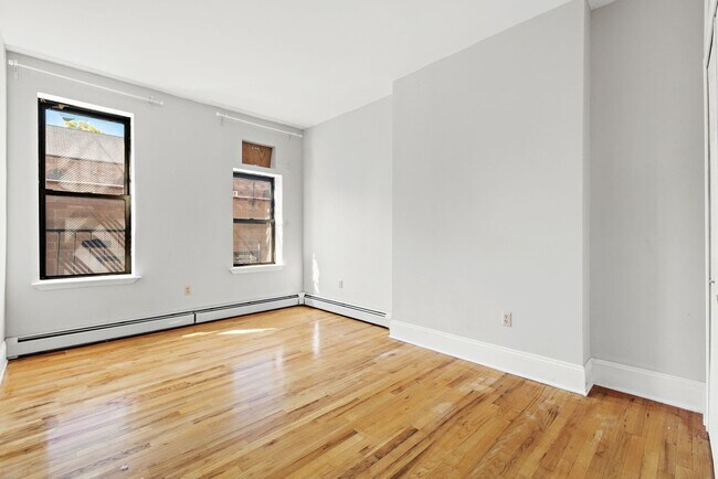 Building Photo - 227 3rd St