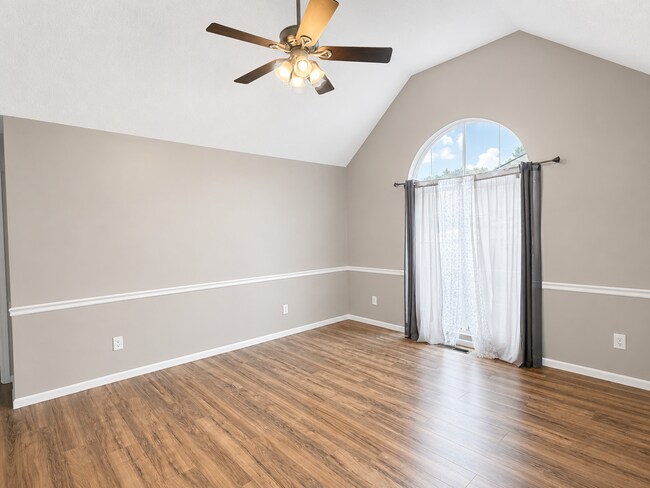 Building Photo - 157 Davidson Dr