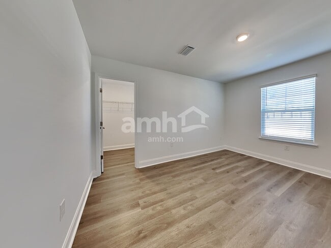 Building Photo - 313 Calla Lily Ct