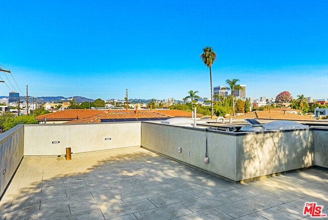 Building Photo - 2031 Butler Ave