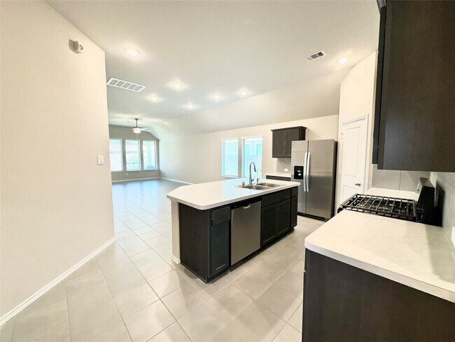 Building Photo - 3308 Scarlet Tupelo Wy